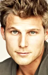 Трэвис Ван Винкл